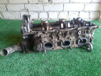 Головка блока цилиндров Nissan