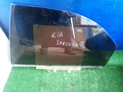 Стекло двери Kia Spectra