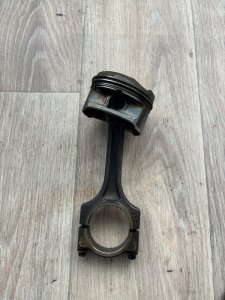 Поршень Peugeot 308 2008 308