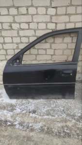 Дверь боковая