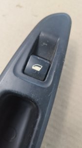 Кнопка стеклоподъемника Peugeot 308 2008 308