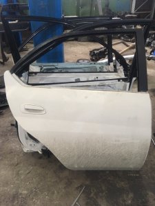 Дверь боковая Toyota Prius 1998 NHW10