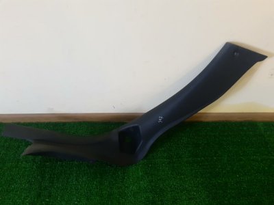 Обшивка стойки Peugeot 307