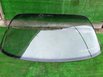 Стекло Kia Clarus