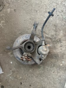 Кулак поворотный Volkswagen Golf