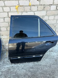 Дверь боковая Mercedes-Benz W124 1988 дорестайлинг