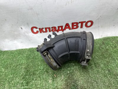 Патрубок воздушного фильтра Honda Civic 2005 FD1