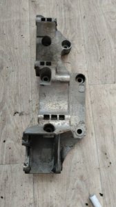 Кронштейн генератора AUDI A3 8l