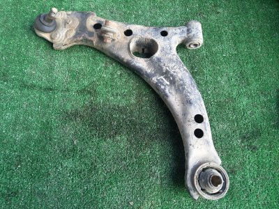Рычаг подвески Toyota Corona ST190