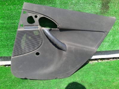 Обшивка двери Ford Focus 1