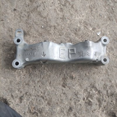 Кронштейн двигателя Peugeot 308 2008 308