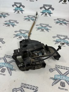 Замок боковой двери Ford FOCUS 2008 седан