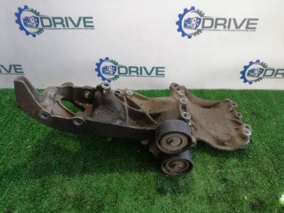 Кронштейн компрессора Renault k4j k4m
