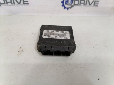 Блок парктроника Volkswagen Golf 5