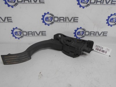 Педаль газа Ford Focus 3 CB8