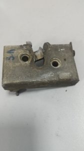 Замок боковой двери Volkswagen Golf 2