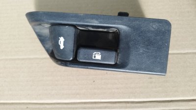 Кнопка открывания багажника Toyota Camry 2008 ACV 40