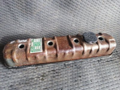 Крышка клапанов Baw Fenix 1044