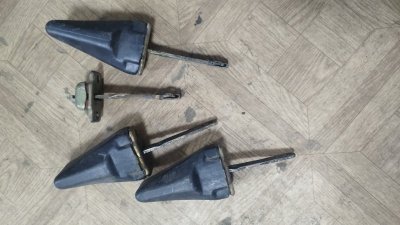 Ограничитель двери Volkswagen Golf 2