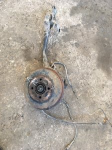 Кулак поворотный Peugeot 406 1999 8B