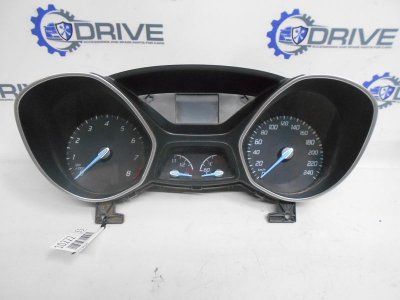 Щиток приборов Ford Focus 3 CB8