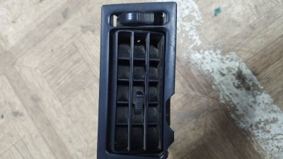 Дефлектор воздушный Volkswagen Passat 1988 B2