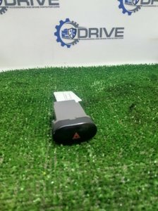Кнопка аварийной сигнализации Daewoo Nexia N100