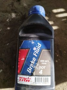 Brake fluid dot 4