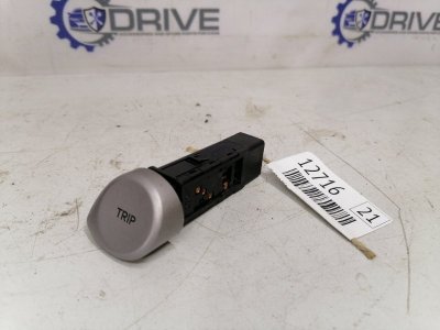 Кнопка TRIP Hyundai i20