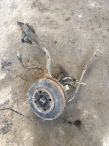 Кулак поворотный Peugeot 406 1999 8B