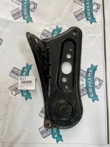 Крепление балки подвески Toyota camry 2010 ACV 40