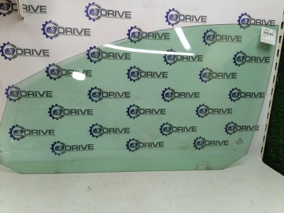 Стекло двери Volkswagen Golf 5
