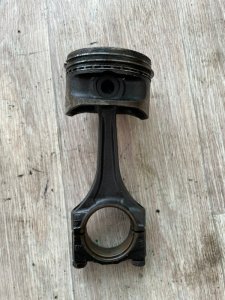 Поршень Opel Vectra B
