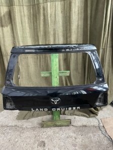 Крышка багажника Toyota LAnd CRUISER 200
