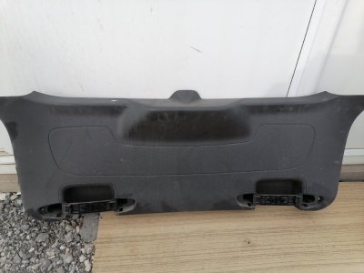 Обшивка двери багажника Ford Focus 3 CB8