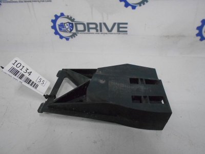 Кронштейн Ford Focus 3 CB8