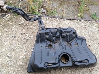 Бак топливный Volvo 460