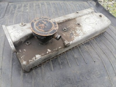 Крышка клапанов Tata LPT 613 E2