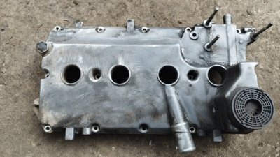 Крышка клапанная Lada 2112