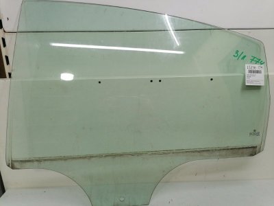 Стекло двери Volkswagen Passat B5