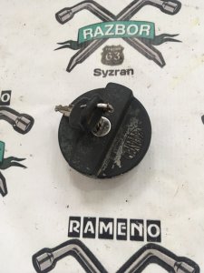 Крышка топливного бака