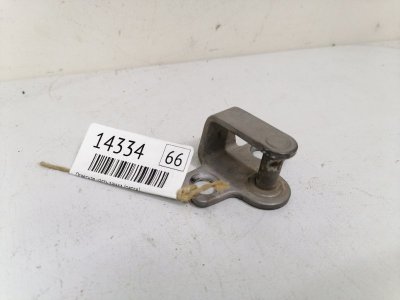 Петля замка двери Mercedes A-Class W168
