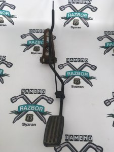 Педаль газа Peugeot 406 1999 8B