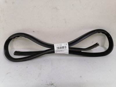 Уплотнитель стекла двери Volkswagen Passat B5