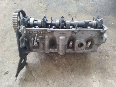 Головка блока цилиндров Volkswagen Jetta 1992