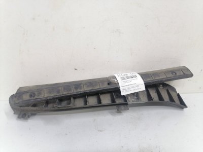 Направляющая бампера Volkswagen Passat B5