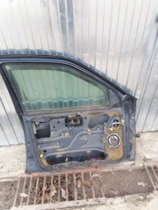 Дверь боковая Ford Scorpio