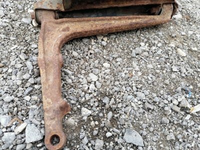 Рычаг подвески нижний Volkswagen 96-02 T4