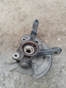 Кулак поворотный Daihatsu Move la100s