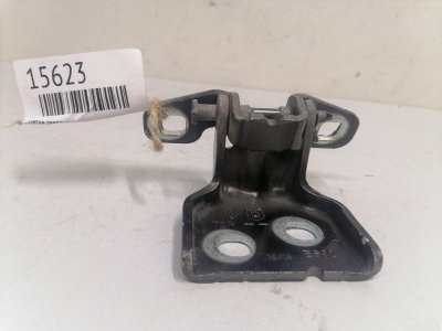 Петля двери Renault Logan Sandero Vesta II